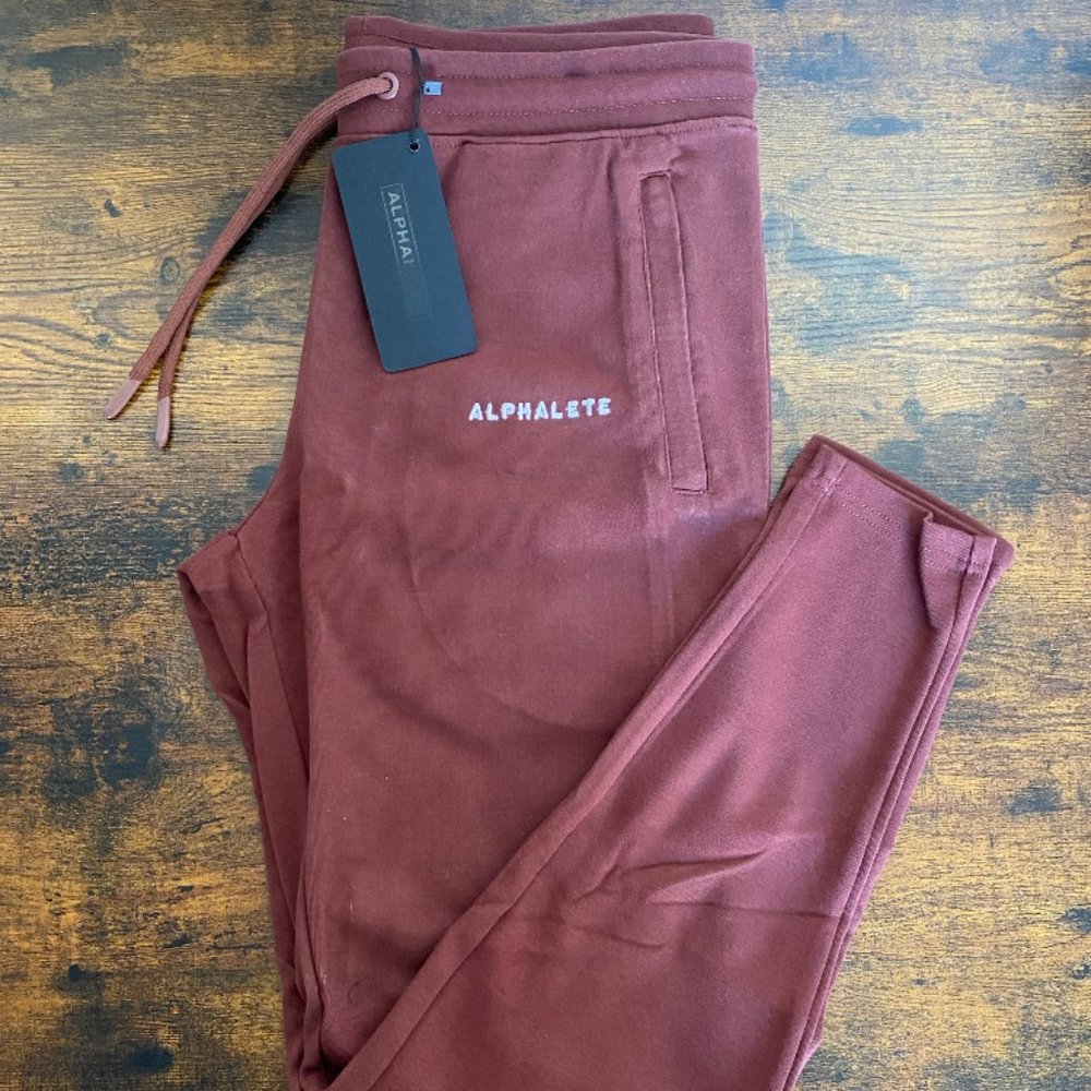 Alphalete Mens Essential Joggers | Color: Burgundy | Size: Medium